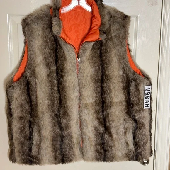 Urban Outfitters reversible Faux Rabbit Fur Vest unisex XL Brown Y2K - Picture 10 of 11
